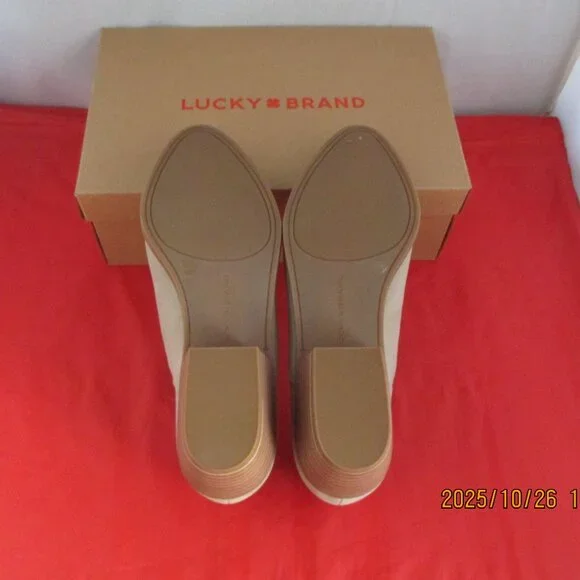 LUCKY BRAND Mizina Faux Leather Shooties $99 - US Size 9 - Dune - 1397 - Picture 8 of 11